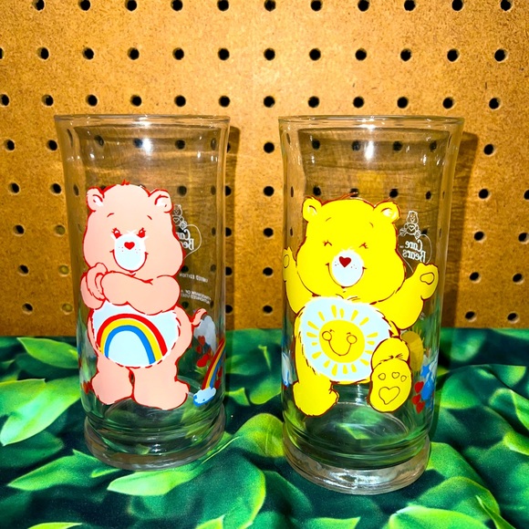 Pizza Hut | Dining | Vintage 983 Care Bear Pizza Hut Glasses Cups ...